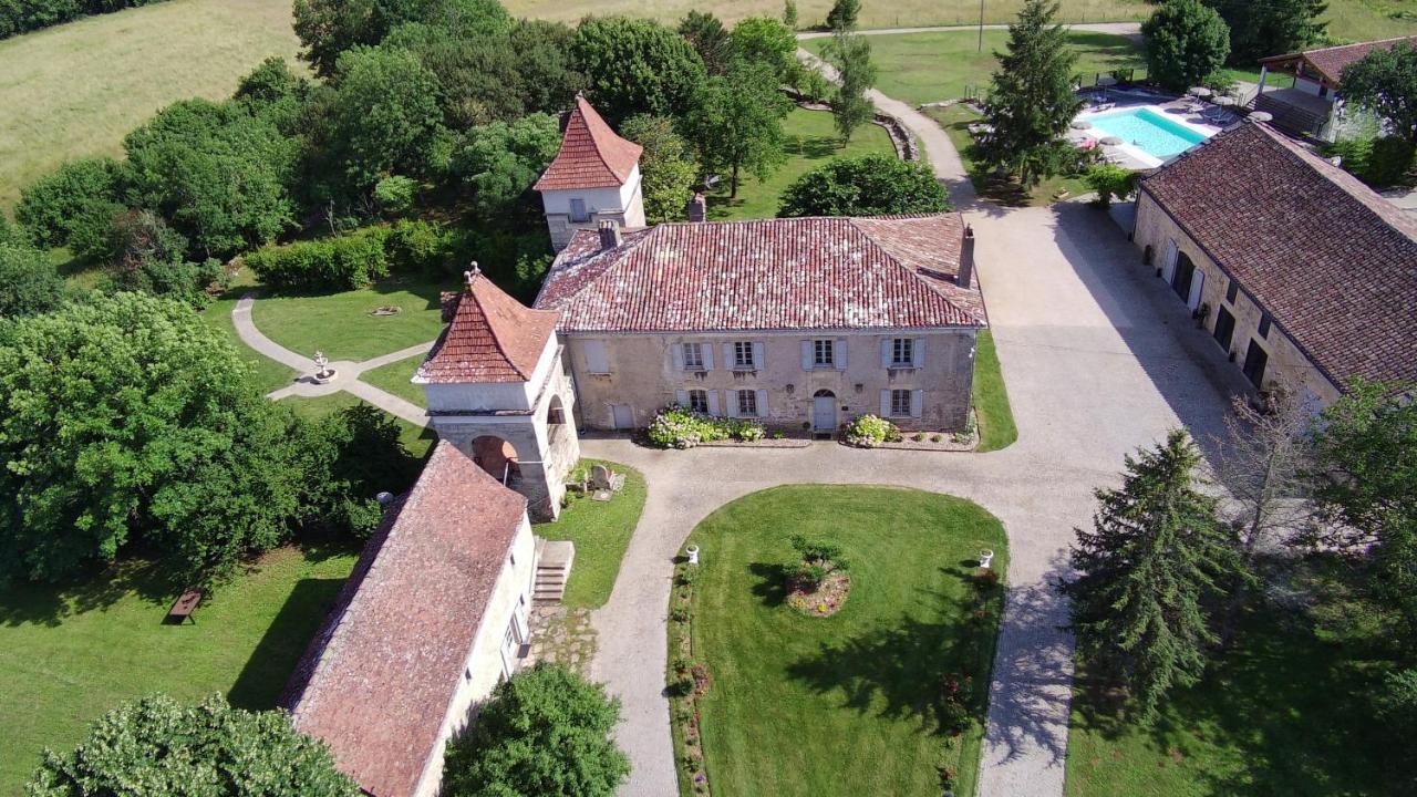 Bed and Breakfast Domaine De Monplaisir Caylus Exterior foto
